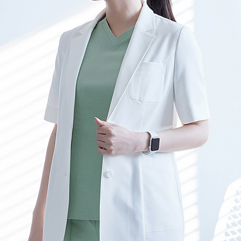 Uniforme Médico de Alta Gama E - Medical Lab Years reseña y precio